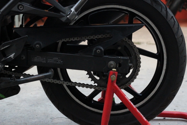 <เอิร์ท พิดโลก> ขาย Ninja250 สภาพสวยยางใหม่ พีเรียลลี่ ท่อสูตรฟูล ถูกๆ