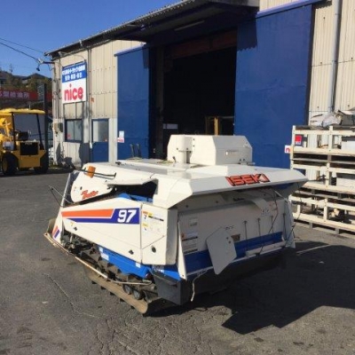 รถเกี่ยวข้าว ISEKI HL97-K สภาพพร้อมใช้  สวยเดิมๆแท้ญี่ปุ่น