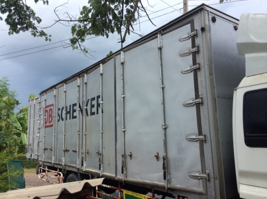 ตู้ 10บาน ไม่มีเสากลาง  ครัทซีกว้าง 0.86  ม. กว้าง 2.4 ม.ยาว7.5 ม.สูง 2.5 ม. ขาย 55,000 บาท (ศุภากร 081-1903107,081-4252943)