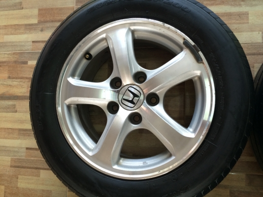 แม็ก Civic FD ขอบ15พร้อมยาง บริดสโตน แม็ก Civic FD ขอบ15พร้อมยาง บริดสโตน