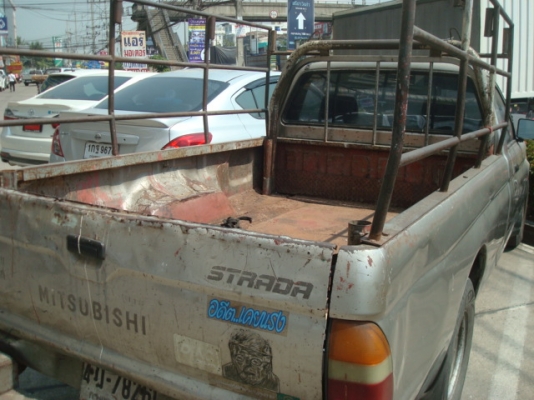 รถกระบะพร้อมใช้