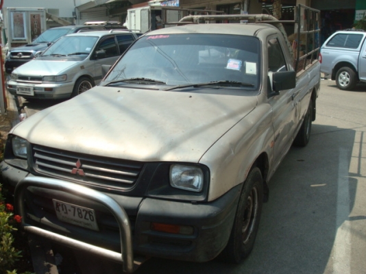 รถกระบะพร้อมใช้