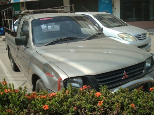 รถกระบะพร้อมใช้