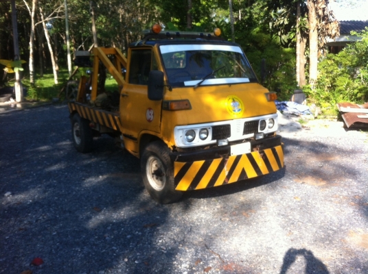 ขายด่วน รถยก 4 ล้อ daihatsu (เกียร์มือ) สภาพเดิมๆ พร้อมวิน สภาพพร้อมใช้งานครับ ขายด่วน รถยก 4 ล้อ daihatsu (เกียร์มือ) สภาพเดิมๆ พร้อมวิน สภาพพร้อมใช้งานครับ