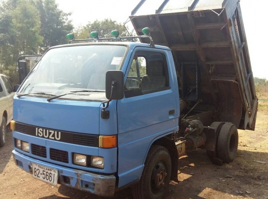 หกล้อ อีซูซุ NKR88ดั้ม3คิว สภาพดีสวยบางเดิมพร้อมใช้งาน ทะเบียนพร้อมโอน