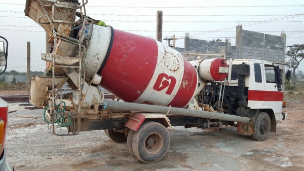 ขาย รถโม่ปูน 3.5 คิว ISUZU เครื่อง 6BB1 145 แรงม้า เกียร์ร็อค คัสซีสวยตลอดเส้น เบรคทิฟฟี่ พาวเวอร์ ทะเบียนเต็มพร้อมโอนครับ ขาย รถโม่ปูน 3.5 คิว ISUZU เครื่อง 6BB1 145 แรงม้า เกียร์ร็อค คัสซีสวยตลอดเส้น เบรคทิฟฟี่ พาวเวอร์ ทะเบียนเต็มพร้อมโอนครับ