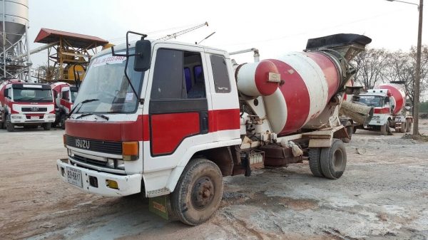 ขาย รถโม่ปูน 3.5 คิว ISUZU เครื่อง 6BB1 145 แรงม้า เกียร์ร็อค คัสซีสวยตลอดเส้น เบรคทิฟฟี่ พาวเวอร์ ทะเบียนเต็มพร้อมโอนครับ ขาย รถโม่ปูน 3.5 คิว ISUZU เครื่อง 6BB1 145 แรงม้า เกียร์ร็อค คัสซีสวยตลอดเส้น เบรคทิฟฟี่ พาวเวอร์ ทะเบียนเต็มพร้อมโอนครับ