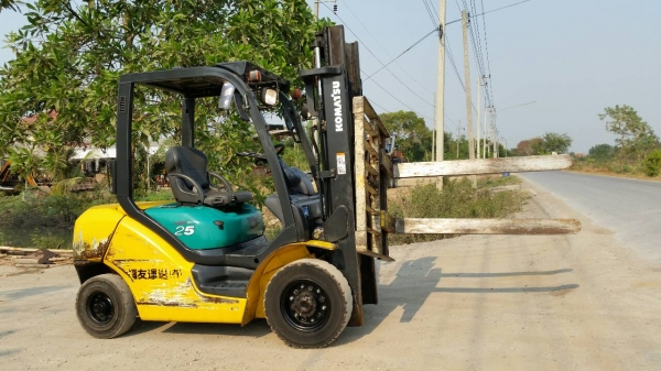 ขายด่วนรถยกKOMATSUดีเซล FD25-16ยก2.5ตันเสาสูง3เมตรงาหมูน360องศาชั่วโม่งทำงานน้อยรถนอกเพิ่งนำเข้ามายังไม่เคยใช้งานในเมืองไทยเลย ขายด่วนรถยกKOMATSUดีเซล FD25-16ยก2.5ตันเสาสูง3เมตรงาหมูน360องศาชั่วโม่งทำงานน้อยรถนอกเพิ่งนำเข้ามายังไม่เคยใช้งานในเมืองไทยเลย