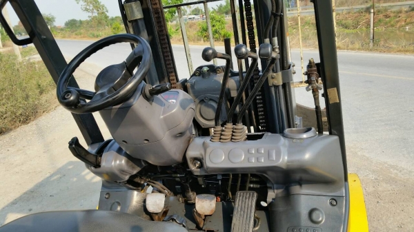 ขายด่วนรถยกKOMATSUดีเซล FD25-16ยก2.5ตันเสาสูง3เมตรงาหมูน360องศาชั่วโม่งทำงานน้อยรถนอกเพิ่งนำเข้ามายังไม่เคยใช้งานในเมืองไทยเลย ขายด่วนรถยกKOMATSUดีเซล FD25-16ยก2.5ตันเสาสูง3เมตรงาหมูน360องศาชั่วโม่งทำงานน้อยรถนอกเพิ่งนำเข้ามายังไม่เคยใช้งานในเมืองไทยเลย