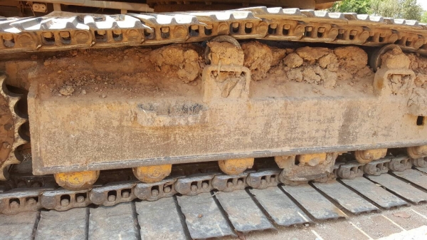 ขาย แบคโฮ KOMATSU PC200-6 เอกสารเล่มทะเบียนครบ ไฟฟ้าเต็ม ช่วงล่างเต็ม เอวแน่นไม่หลวม ราคาต่อรองได้ครับ