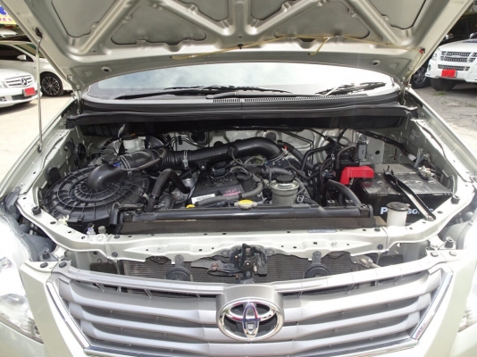 TOYOTA INNOVA 2.0V NAVI เกียร์ AT ปี2012  โทร 098-919-0195 ดาว ออโต้เบสท