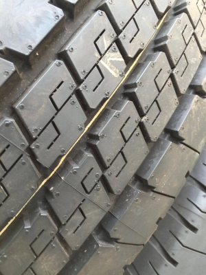 ขายยางดันลอปถอดป้ายแดงขอบ15 4เส้น ราคา7,800บาท