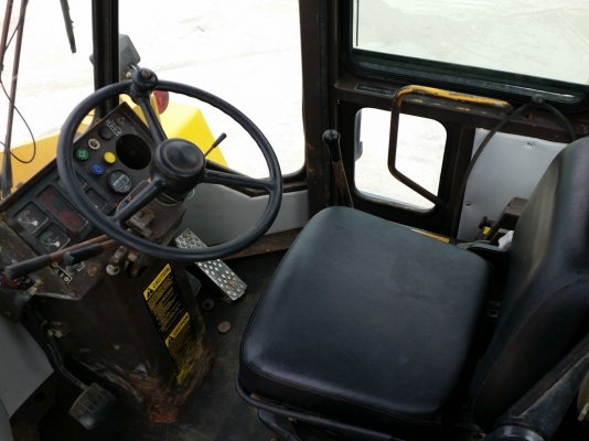 มาใหม่ !! ขายรถตักล้อยาง WA180-1 ยี่ห้อ KOMATSU นำเข้าจากต่างประเทศแท้ 100\% สภาพสวย ไม่เคยใช้งานในไทย มาใหม่ !! ขายรถตักล้อยาง WA180-1 ยี่ห้อ KOMATSU นำเข้าจากต่างประเทศแท้ 100\% สภาพสวย ไม่เคยใช้งานในไทย