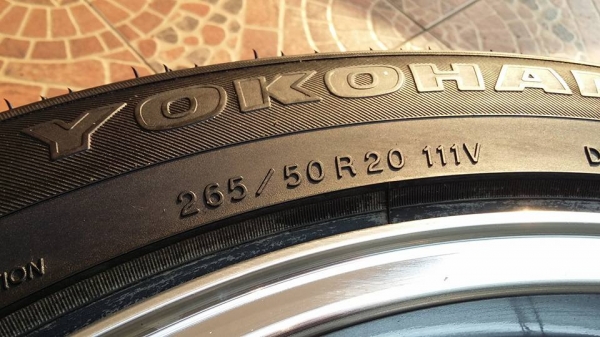 ขายล้อขอบ 20 พร้อมยาง ขายล้อขอบ 20 พร้อมยาง