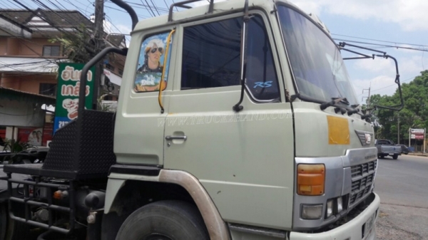 10 ล้อหัวลาก HINO เครื่อง EH100 6 สูบ เทอโบอิเตอร์คูลเล่อร์