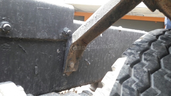 10 ล้อหัวลาก HINO เครื่อง EH100 6 สูบ เทอโบอิเตอร์คูลเล่อร์