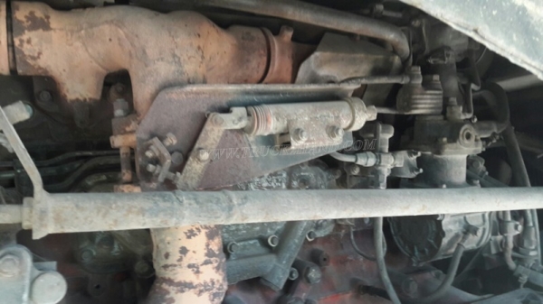 10 ล้อหัวลาก HINO เครื่อง EH100 6 สูบ เทอโบอิเตอร์คูลเล่อร์