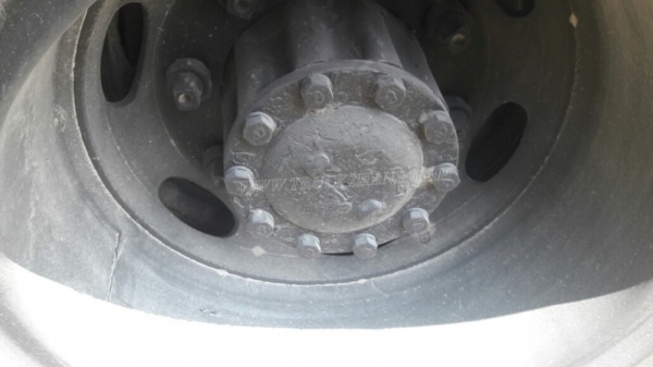 10 ล้อหัวลาก HINO เครื่อง EH100 6 สูบ เทอโบอิเตอร์คูลเล่อร์