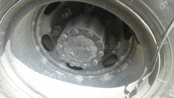 10 ล้อหัวลาก HINO เครื่อง EH100 6 สูบ เทอโบอิเตอร์คูลเล่อร์