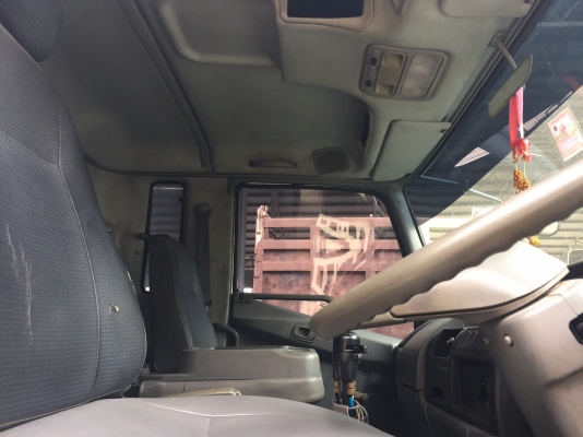 รถสิบล้อตู้ย็น Mitsubishi 617 Euro 2 เพลาเดียว 260 แรงม้า