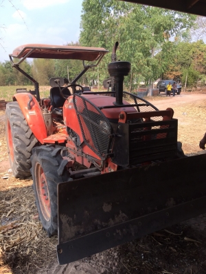 ขาย. Kubota. M 7040. 2เพลา. 70แรง. รถสวยมากๆพร้อมใช้