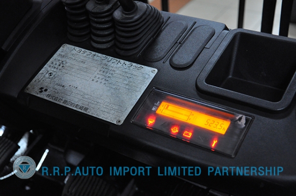 ขายรถโฟล์คลิฟท์มือสอง TOYOTA รุ่น 8FD25-30554 ราคา 580,000 บาท นำเข้าจากประเทศญี่ปุ่น 100\% ไม่เคยใช้งานในไทย