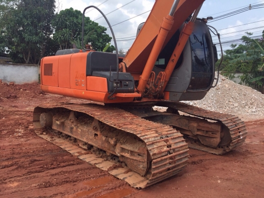 ขายรถแบคโฮ HITACHI ZX 200 เครื่อง 6BG1 ไม่เคยลงน้ำเค็ม สนใจโทร 081-970-1072