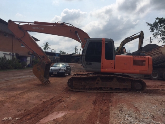 ขายรถแบคโฮ HITACHI ZX 200 เครื่อง 6BG1 ไม่เคยลงน้ำเค็ม สนใจโทร 081-970-1072