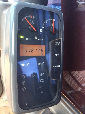 ขายรถแบคโฮ HITACHI ZX 200 เครื่อง 6BG1 ไม่เคยลงน้ำเค็ม สนใจโทร 081-970-1072