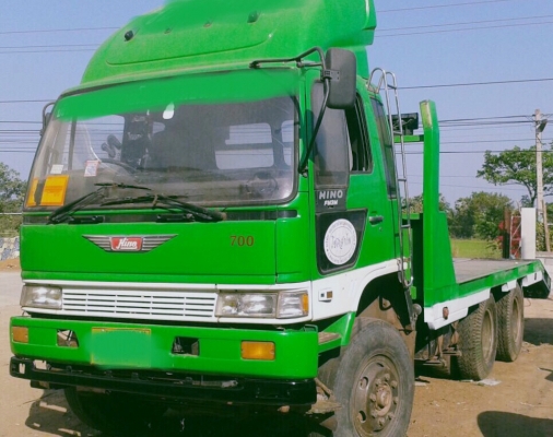 HINO SUMO FM221 - 320 HP D6AB สิบล้อ 2 เพลา เทรลเลอร์ท้ายลาดขึ้นรถแบ็คโฮร PC 200 พร้อมลากพร้อมบรรทุกหนักได้เลยครับ เครื่องยนต์แน่นดีแรงดีไม่มีแตกเยิ้ม เครื่องฮุนได 320 แรงลงเล่มครบถูกต้อง ภายในห้องเก๋งคอนโซลสวยครบพร้อม พวงมาลัยเพาเวอร์ ระบบเบรคทริ๊ปฟี้ครบ