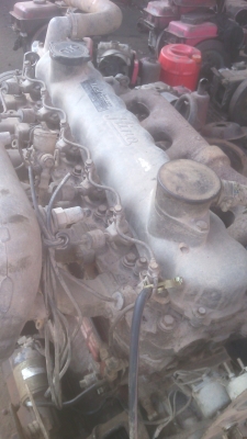 เครื่องรถหกล้อฮีโน่Eh500,EH700พร้อมใช้ขายแพ็คคู่