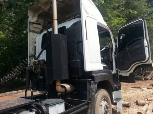 รถอีซูซุ 10 ล้อ  หัวลาก GXZ 360 แรงม้า. ปี 55.  ( ขายแม่ , ลูก )    สนใจติดต่อ  081 - 6079515