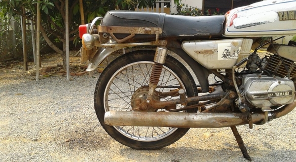 ขายยามาฮ่า RX100ทะเบียนโอนภาษีขาดรถเดิมเครื่องดีเหมาะเอาไปปั้นคลาสสิค 2 จังหวะราคาเบาๆ 6900 บาท ขายยามาฮ่า RX100ทะเบียนโอนภาษีขาดรถเดิมเครื่องดีเหมาะเอาไปปั้นคลาสสิค 2 จังหวะราคาเบาๆ 6900 บาท