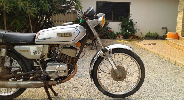 ขายยามาฮ่า RX100ทะเบียนโอนภาษีขาดรถเดิมเครื่องดีเหมาะเอาไปปั้นคลาสสิค 2 จังหวะราคาเบาๆ 6900 บาท ขายยามาฮ่า RX100ทะเบียนโอนภาษีขาดรถเดิมเครื่องดีเหมาะเอาไปปั้นคลาสสิค 2 จังหวะราคาเบาๆ 6900 บาท