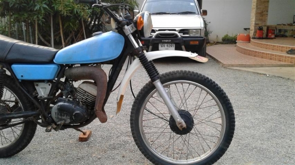 ขาย DT100 เครื่องดีขี่ได้เลยรถเดิมแห้งๆออกใบซื้อขายเหมาะเขาสวยขึ้นเขาราคาเบาๆ 6900 บาท ขาย DT100 เครื่องดีขี่ได้เลยรถเดิมแห้งๆออกใบซื้อขายเหมาะเขาสวยขึ้นเขาราคาเบาๆ 6900 บาท