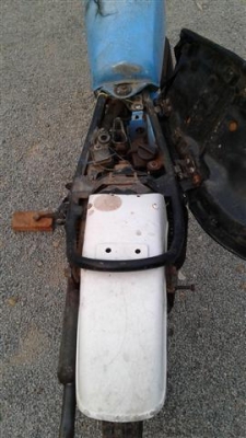 ขาย DT100 เครื่องดีขี่ได้เลยรถเดิมแห้งๆออกใบซื้อขายเหมาะเขาสวยขึ้นเขาราคาเบาๆ 6900 บาท ขาย DT100 เครื่องดีขี่ได้เลยรถเดิมแห้งๆออกใบซื้อขายเหมาะเขาสวยขึ้นเขาราคาเบาๆ 6900 บาท