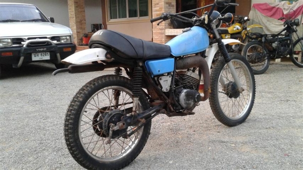 ขาย DT100 เครื่องดีขี่ได้เลยรถเดิมแห้งๆออกใบซื้อขายเหมาะเขาสวยขึ้นเขาราคาเบาๆ 6900 บาท ขาย DT100 เครื่องดีขี่ได้เลยรถเดิมแห้งๆออกใบซื้อขายเหมาะเขาสวยขึ้นเขาราคาเบาๆ 6900 บาท