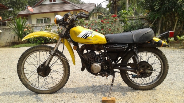 ขาย DT100มีเล่มไม่โอนเครื่องดีพอใช้อะไหล่เดิมติดรถเกือบครบเหมาะเอาไปปั้นต่อ 9500 บาท