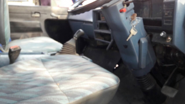 ขาย 6 ล้อ ISUZU NPR57L เครื่อง 4BC2 100 แรงม้า พวงมาลัยพาวเวอร์ เกียร์สั้น คัสซีสวยตลอดเส้น ทะเบียนพร้อมโอนครับ ขาย 6 ล้อ ISUZU NPR57L เครื่อง 4BC2 100 แรงม้า พวงมาลัยพาวเวอร์ เกียร์สั้น คัสซีสวยตลอดเส้น ทะเบียนพร้อมโอนครับ