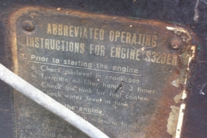 เครื่องยนต์ดีเซล ANDORIA สีเขียวแบบสูบเดียว ขนาด18 แรงม้า ได้จากโรงสีข้าวเก่า ที่เลิกใช้งาน เป็นระบบสตาร์ด้วยมอเตอร์ สีเดิมๆทุกอย่าง