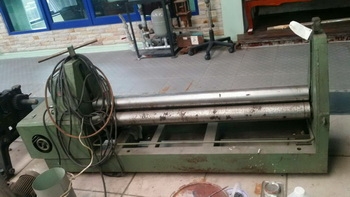 ขาย เครื่องม้วนเหล็ก ใช้มอเตอร์ไฟฟ้า เก่าญี่ปุ่น กว้าง 1.4 เมตร ลูกกลิ้งโต 4"