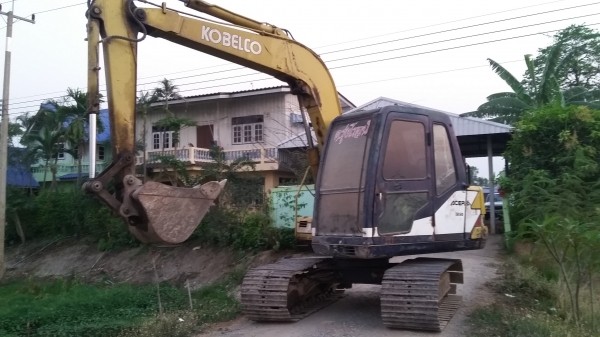 ขาย SK 60 M 3  ไฟฟ้าครบทุกจุด แอร์ครบ ใบแทรกใหญ่ ระบบดีมากช่วงล่างเต็ม