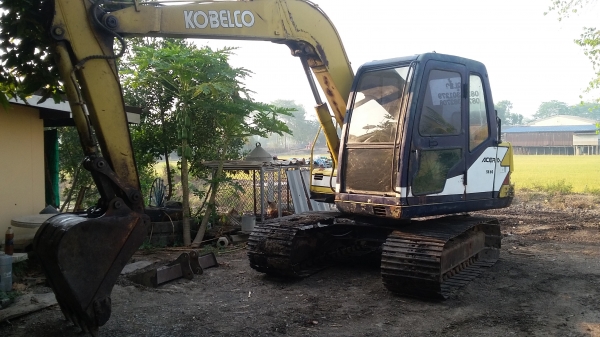 ขาย SK 60 M 3  ไฟฟ้าครบทุกจุด แอร์ครบ ใบแทรกใหญ่ ระบบดีมากช่วงล่างเต็ม