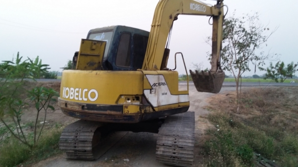 ขาย SK 60 M 3  ไฟฟ้าครบทุกจุด แอร์ครบ ใบแทรกใหญ่ ระบบดีมากช่วงล่างเต็ม