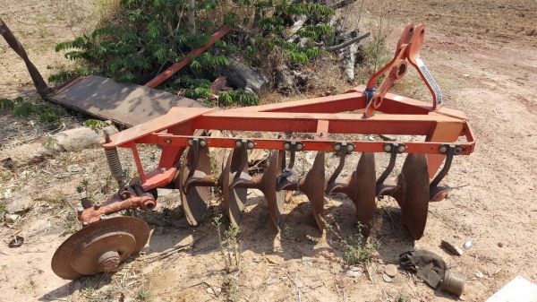 ขาย รถไถ FORD 6600 T3 เอกสารใบอินวอยซ์ ยางเต็ม อุปกรณ์มีผาน 3 ผาน 6 และผานดันหน้า ขาย รถไถ FORD 6600 T3 เอกสารใบอินวอยซ์ ยางเต็ม อุปกรณ์มีผาน 3 ผาน 6 และผานดันหน้า