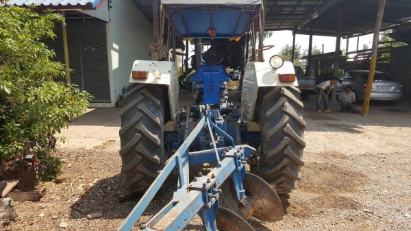 ขาย รถไถ FORD 6600 T3 เอกสารใบอินวอยซ์ ยางเต็ม อุปกรณ์มีผาน 3 ผาน 6 และผานดันหน้า ขาย รถไถ FORD 6600 T3 เอกสารใบอินวอยซ์ ยางเต็ม อุปกรณ์มีผาน 3 ผาน 6 และผานดันหน้า