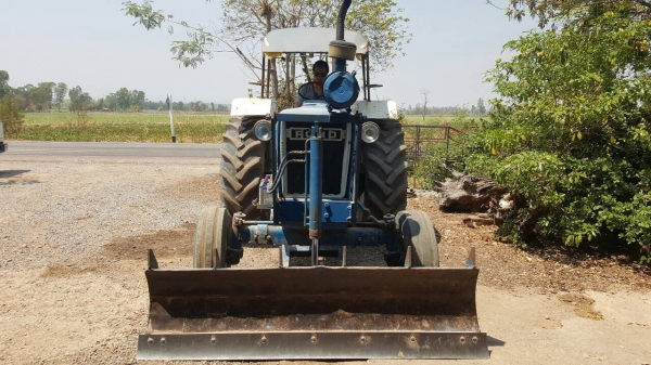 ขาย รถไถ FORD 6600 T3 เอกสารใบอินวอยซ์ ยางเต็ม อุปกรณ์มีผาน 3 ผาน 6 และผานดันหน้า ขาย รถไถ FORD 6600 T3 เอกสารใบอินวอยซ์ ยางเต็ม อุปกรณ์มีผาน 3 ผาน 6 และผานดันหน้า