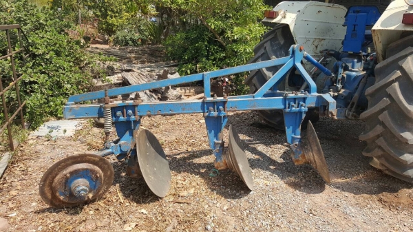 ขาย รถไถ FORD 6600 T3 เอกสารใบอินวอยซ์ ยางเต็ม อุปกรณ์มีผาน 3 ผาน 6 และผานดันหน้า ขาย รถไถ FORD 6600 T3 เอกสารใบอินวอยซ์ ยางเต็ม อุปกรณ์มีผาน 3 ผาน 6 และผานดันหน้า