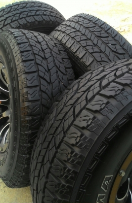 ขายยางA/Tสวยๆพร้อมล้อ