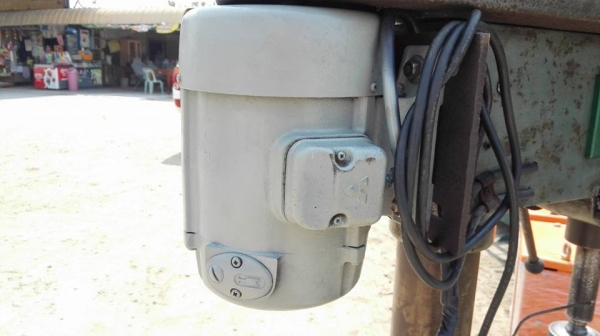 *** Sold *** เจาะคิงส์ KING TAIWAN เบอร์ใหญ่สุด มอเตอร์ถ่าน Mitsubishi อึดทนถึก ไฟบ้าน 220V. คอแน่นโต้ะสวยสดมากมาเทสได้!!